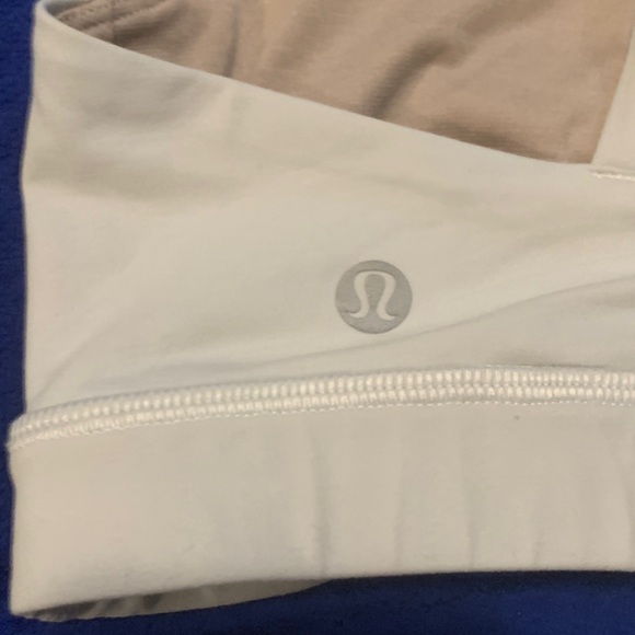 Lululemon white Sports Bra 8 - Picture 3 of 3